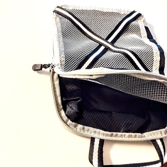 Compression Packing Cube Set of 2 ~ Travel Organizers ~ Expandable ~ Bl/Wh ~ NEW - Picture 5 of 12